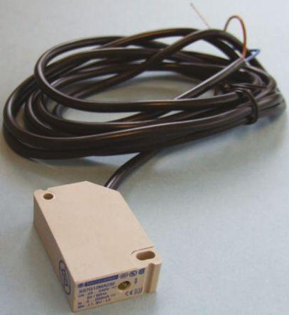 Inductive sensor, Sr 2mm, PNP,  2m cable