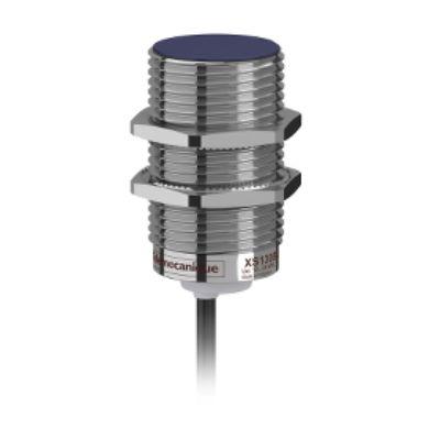 Telemecanique Sensors Inductive Barrel-Style Inductive Proximity Sensor, M30 x 1.5, 15 mm Detection, NPN Output, 24 V